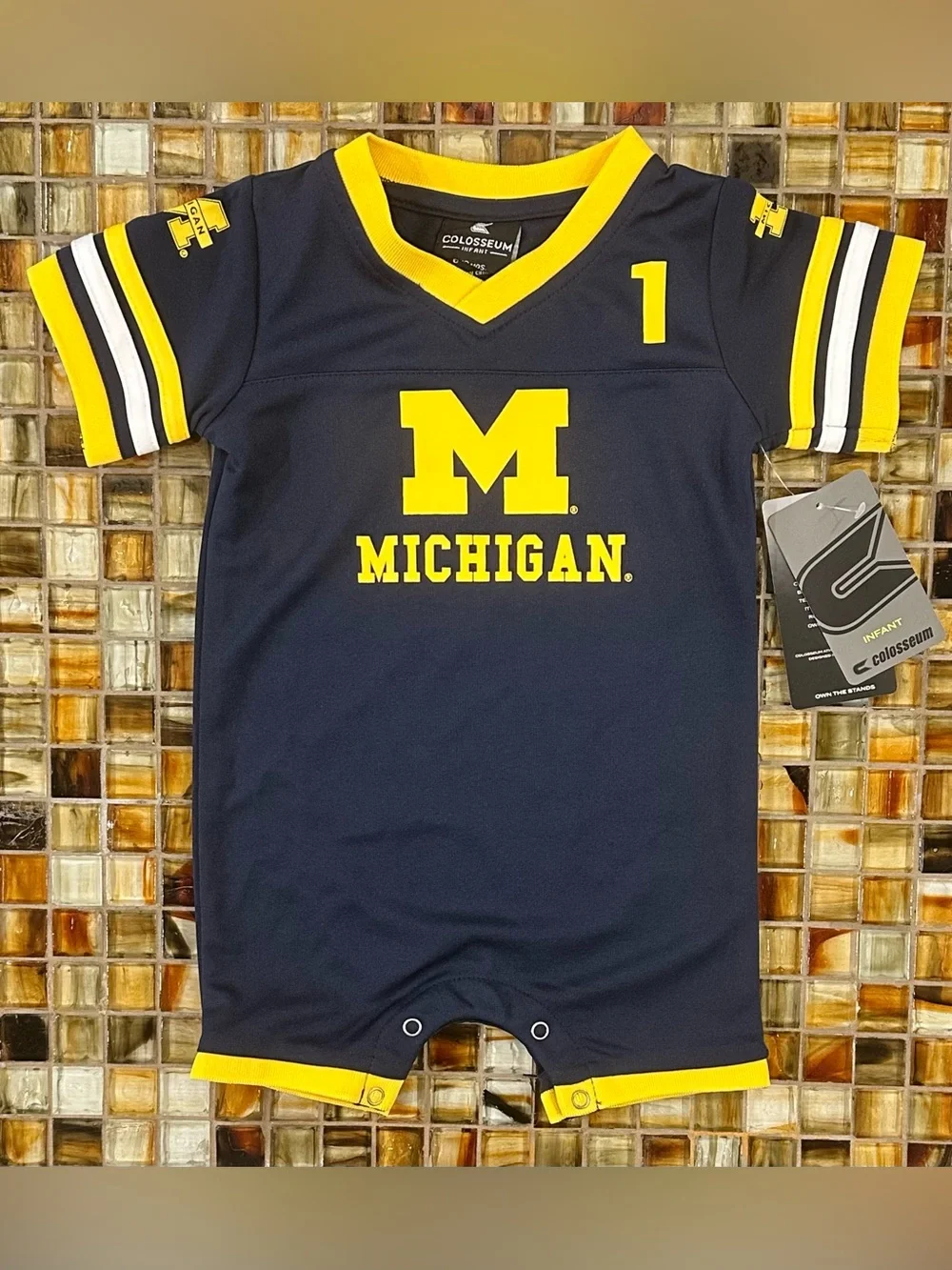 NWT Michigan Wolverines Colosseum Baby/Infant Short Sleeve Romper~6-12 Months